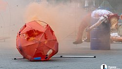 Челябинский театр кукол впервые за 90 лет вышел со спектаклем на улицы