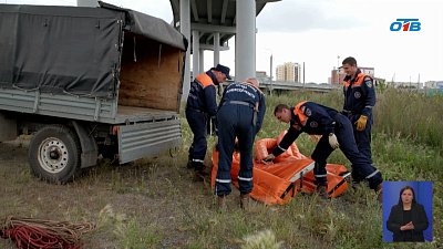 В Челябинске оперативно ликвидировали нефтяное пятно на реке Миасс