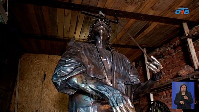 Сварщик из Миасса создает памятник Виктору Цою