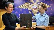 Полицейские вернули жительнице Нязепетровска похищенную старинную икону