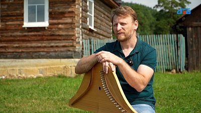 Энтузиаст-гусляр рассказал, как звучит новый русский тренд