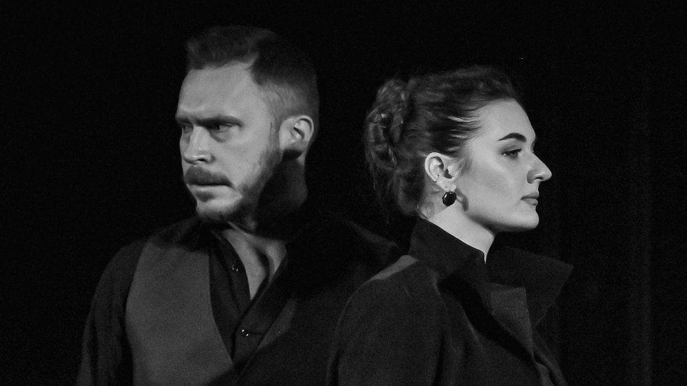 Драму миллионов через трагедию семьи показали в Челябинском Камерном театре