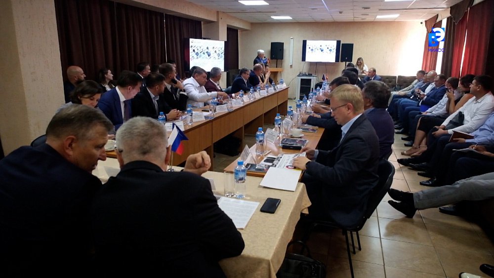 Челябинская и Курганская области наращивают взаимодействие в сфере промышленности