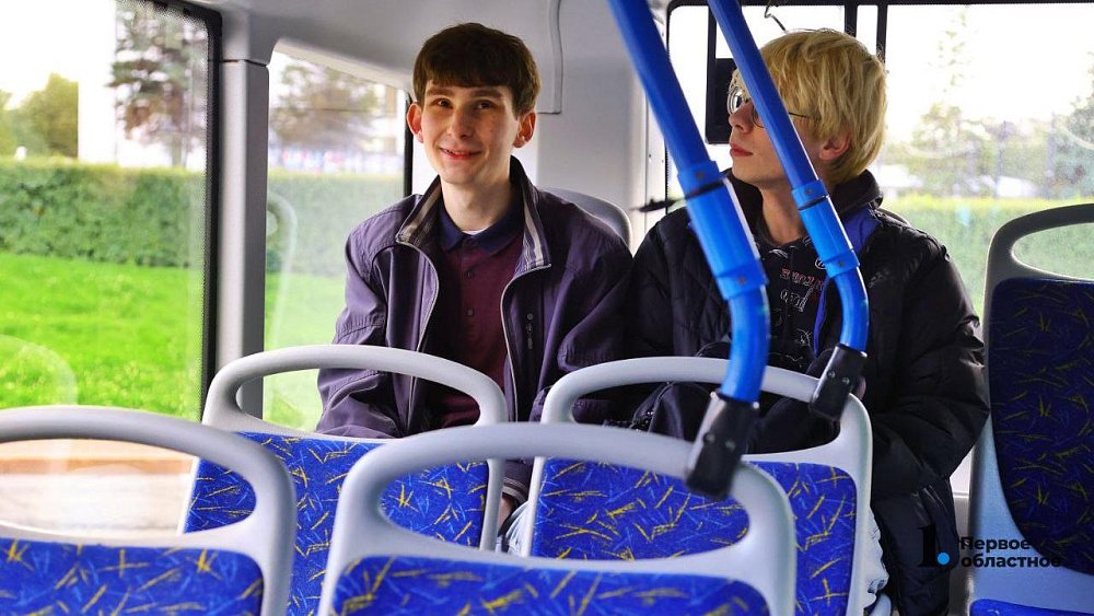 Школьники и студенты Челябинска могут ездить в общественном транспорте за 17 рублей