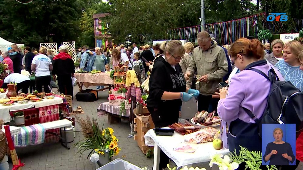 В Челябинске проходит вставка плодов и цветов