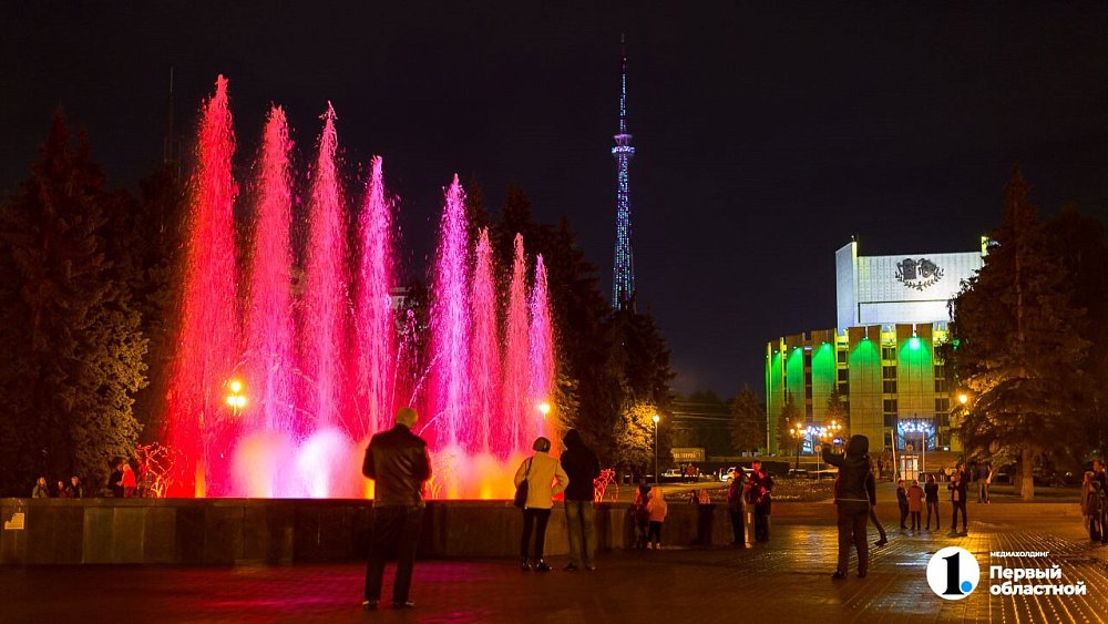 Челябинская телебашня окрасится в белый, синий и красный цвета 22 августа