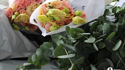 В Челябинск к 1 сентября привезли 7 тонн роз, гортензий и лилий из Китая