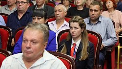 Алексей Текслер поздравил сотрудников аэропорта Курчатов