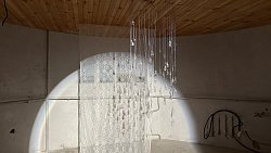 В челябинской водонапорке открыли выставку первого художника новой резиденции