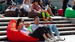 В челябинском Арт‑сквере прошел фестиваль «Неискусственно»