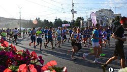 Тысячи бегунов приняли участие в Челябинском марафоне