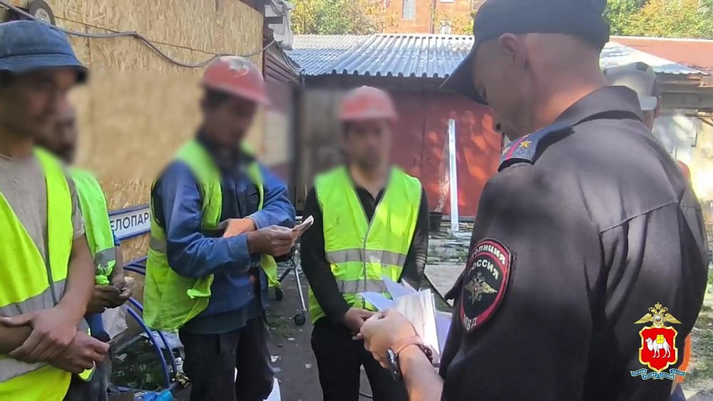 Свыше 400 мигрантов выдворили из Челябинской области с начала 2025 года