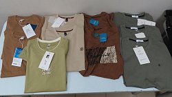 Челябинская таможня задержала в аэропорту 15 кг мужской одежды