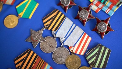 В Челябинске семье ветерана войны вернули его боевые награды