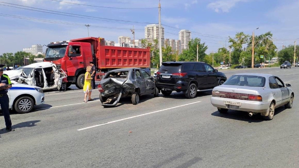 В Челябинске водитель грузовика выплатил 6 млн рублей за погибших в аварии