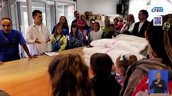 В Челябинске детям участников СВО провели экскурсию на завод