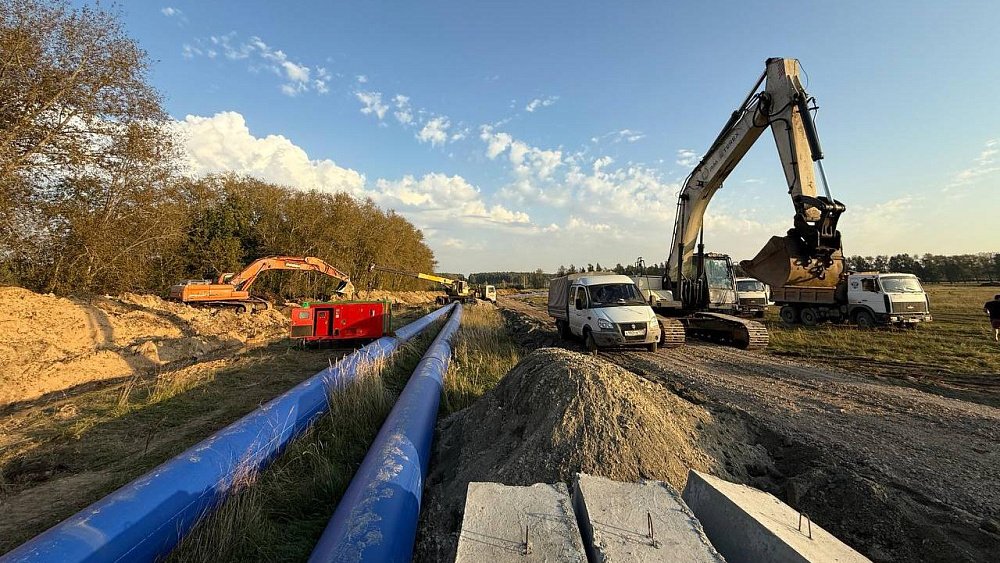 Под Челябинском ликвидируют повреждение трубы на водоводе Шершни — Коркино