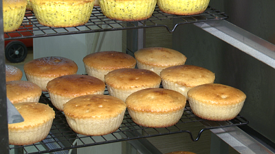 В Челябинске в женском монастыре пекут кексы и пряники