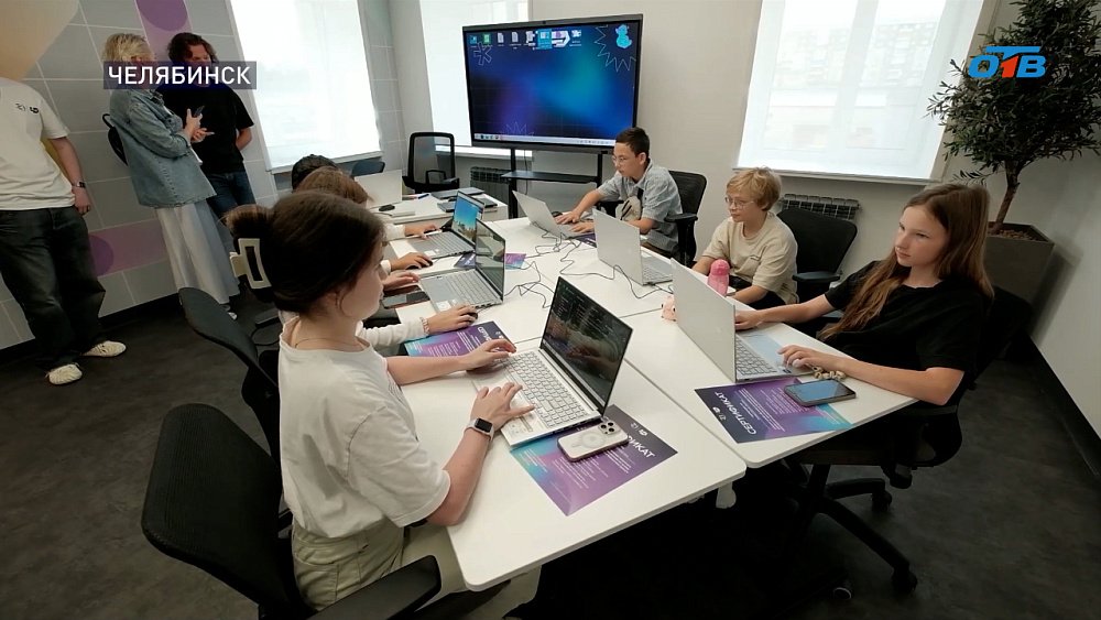 Губернатор Челябинской области поздравил «Школу 21» с днем рождения