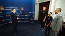 Алексей Текслер поздравил двух южноуральских боксеров с выдающимися достижениями