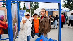 В Озерске 8-летний мальчик выполнил 60 отжиманий на семейном фестивале