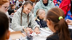 В Озерске 8-летний мальчик выполнил 60 отжиманий на семейном фестивале