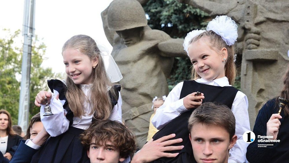 В Челябинской области проходят линейки в честь 1 сентября