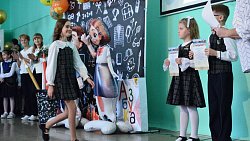 В Челябинской области проходят линейки в честь 1 сентября