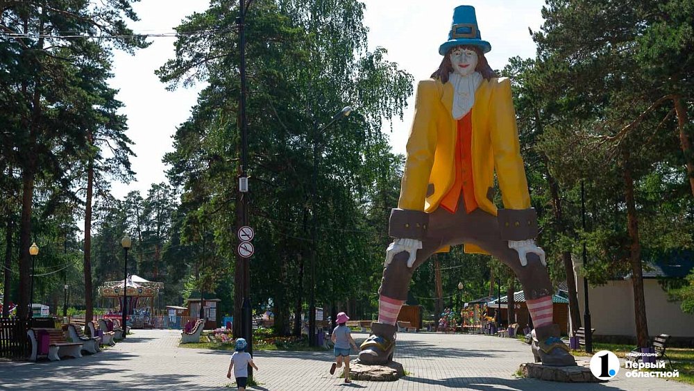 В челябинском парке Гагарина снесут скульптуру Гулливера