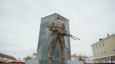 В Сосновском районе открыли памятник бойцам спецоперации