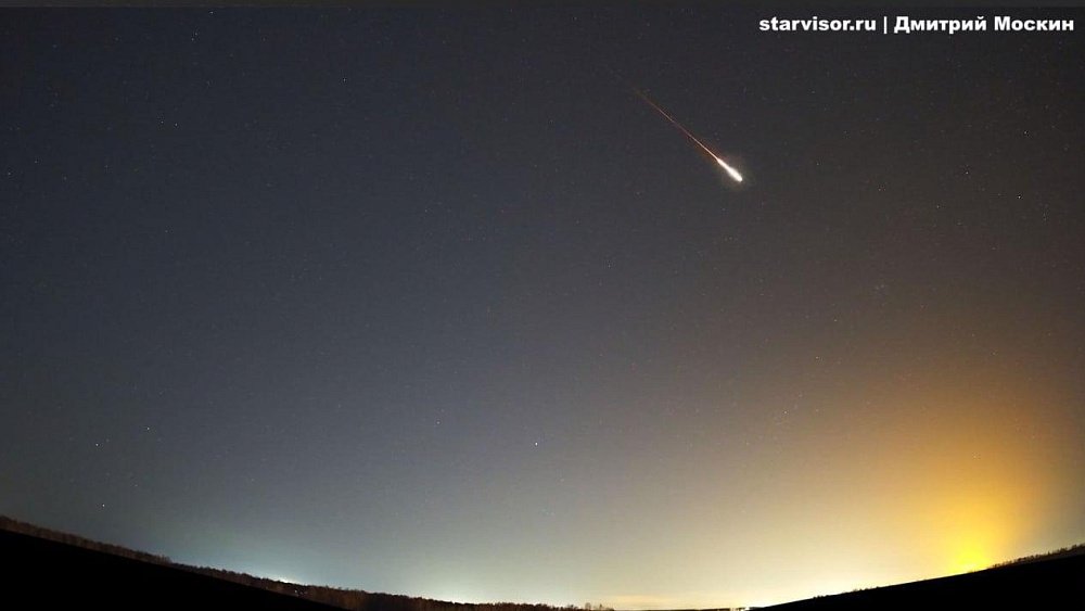 Астероид размером с Челябинский метеорит пролетел близко к Земле