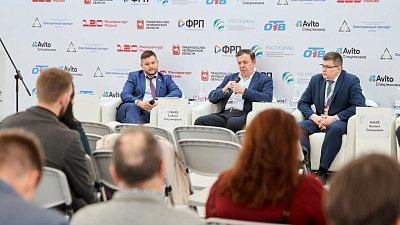 В Челябинской области на «СпецМашЭкспо-2025» обсудили меры поддержки промышленности