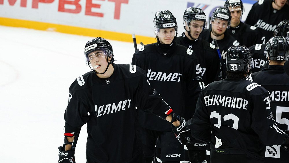 Хоккейный клуб «Челмет» потерпел два поражения на старте сезона в ВХЛ