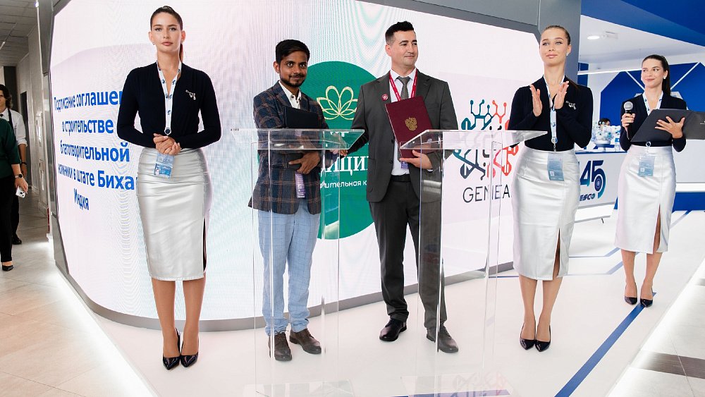 Доктор Женя откроет кабинет помощи бездомным в Индии