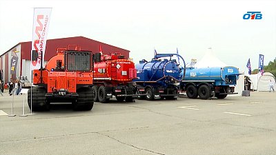 В Челябинске прошла форум-выставка дорожной и строительной техники «СпецМашЭкспо»
