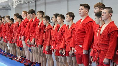 В Челябинске провели турнир по самбо в знак солидарности в борьбе с терроризмом