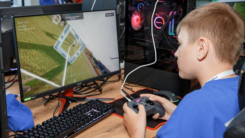 Южноуральцы получили возможность пройти онлайн-курсы по управлению дронами