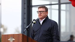 Алексей Текслер открыл два модульных пункта полиции в магнитогорском парке «Притяжение»