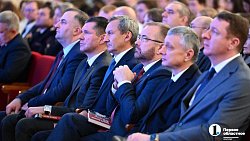 Губернатор Алексей Текслер высоко оценил новую книгу Павла Крашенинникова