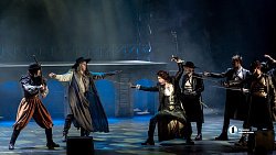 Челябинский фестиваль мировых премьер открыл мюзикл по роману Виктора Гюго