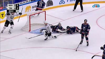 «Трактор» обыграл «Нефтехимик» на выезде