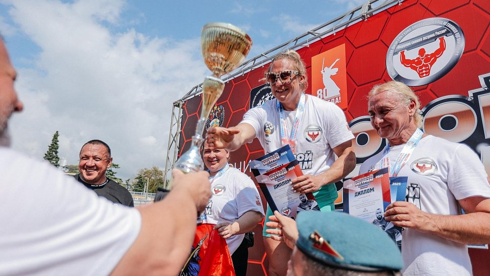 Суперженщина из Магнитогорска выиграла чемпионат России по силовому экстриму