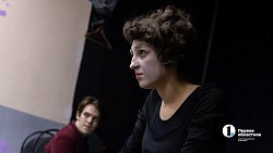 Студенты-актеры из Челябинска на парах пародируют звезд эстрады