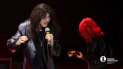 Студенты-актеры из Челябинска на парах пародируют звезд эстрады