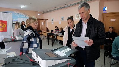 Глава Миасского городского округа проголосовал в числе первых