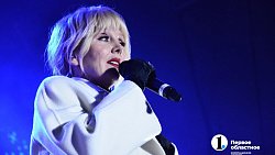 В Челябинске в честь Дня города на сцене выступили Валерия и Дмитрий Певцов