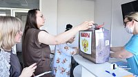 «После родов — голосовать»: в челябинском роддоме № 8 мамы отдали свой голос на выборах