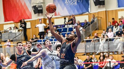 Баскетбольный клуб «Челбаскет» уверенно выиграл домашний предсезонный турнир