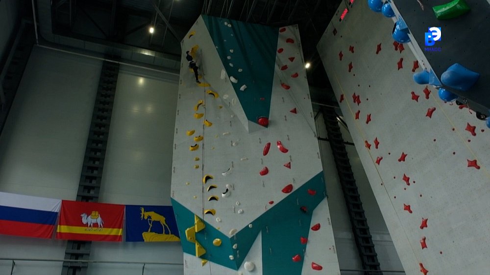 В Миассе открылся уникальный центр скалолазания, не имеющий аналогов на Урале