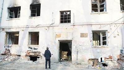 В Челябинске заброшку на Свердловском проспекте, 6 завесят фальш-фасадом